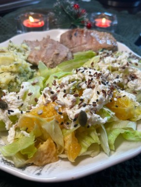 Салат с мандаринами и сыром страчателла