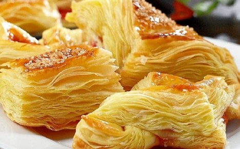 Слоеное тесто за половину часа: легкость и вкус в каждом слое