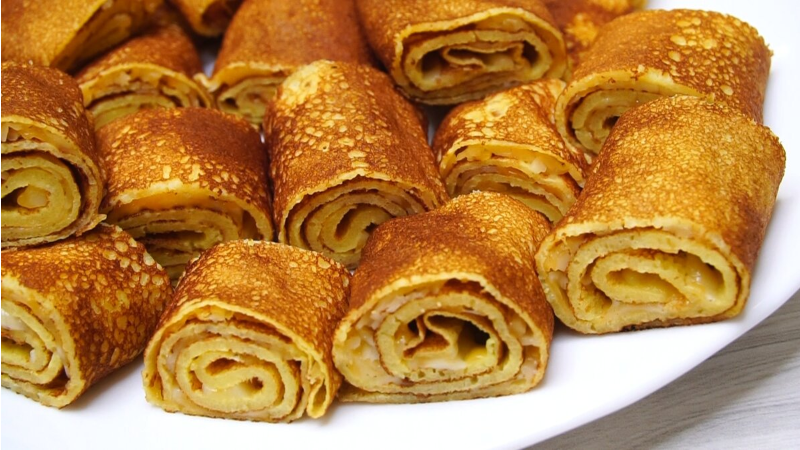 Удивите завтрак: манные блинчики с оригинальными начинками