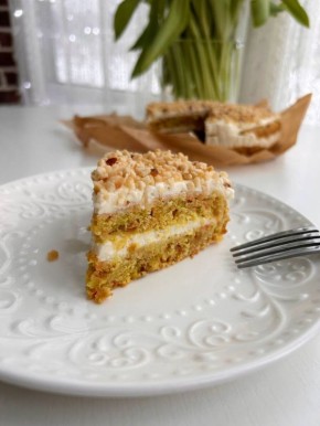 Постный морковный торт с кокосовым кремом