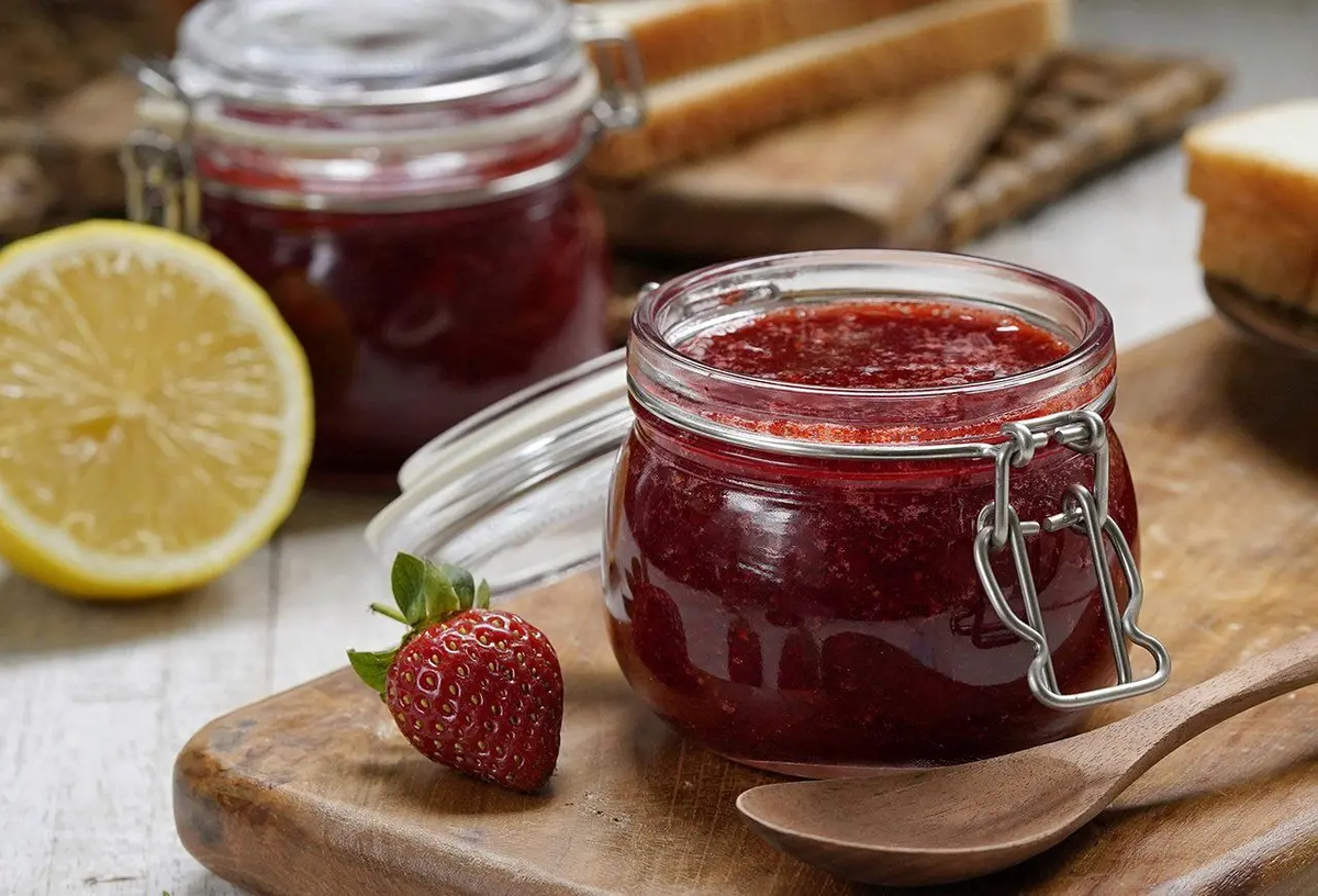 Почему лимонная кислота — незаменимый ингредиент в варенье?
