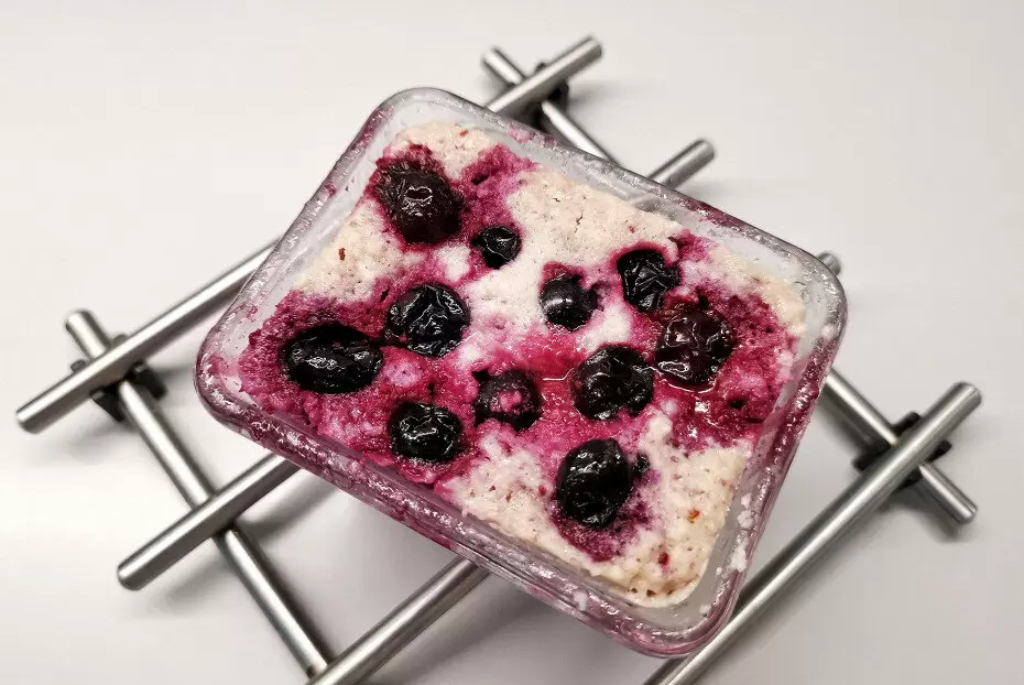 Кето-кекс с ягодами: быстро, вкусно и полезно