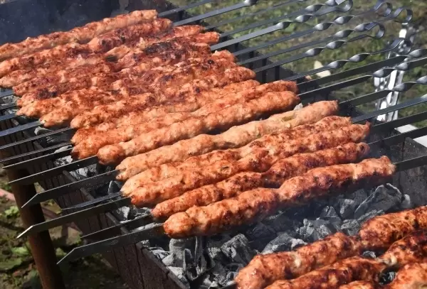 Кулинарные советы: куриная грудка в люля-кебабе