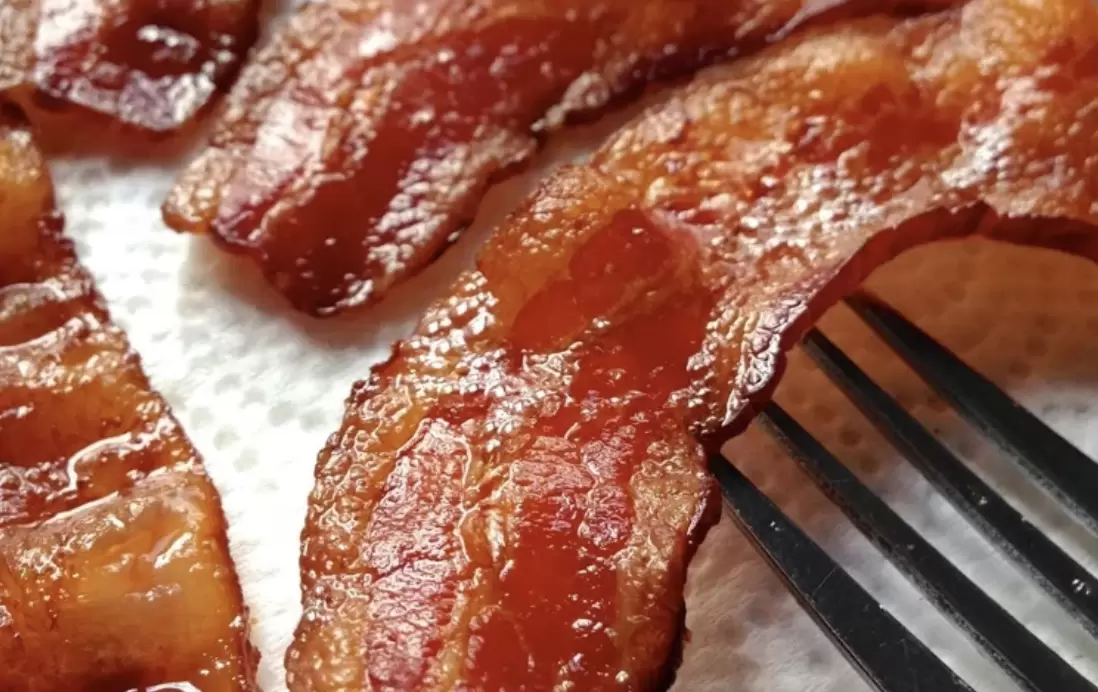 Вкусный бекон: быстрый рецепт запеченного картофеля