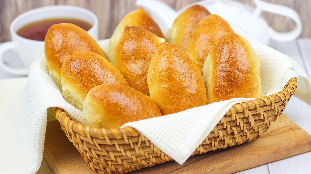 Пышные пирожки с картошкой: рецепт с воздушным тестом