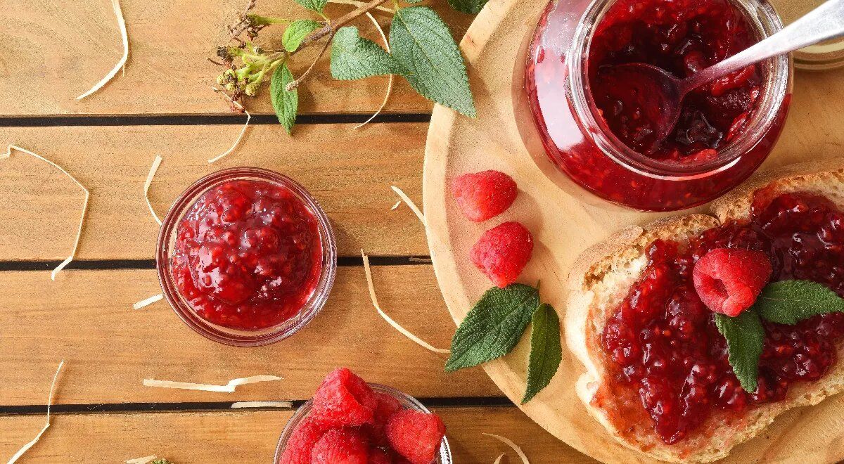Как сохранить летние вкусности на зиму: секреты хранения домашних заготовок